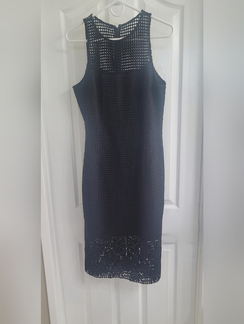White House Black Market black crochet lace sleeveless midi sheath dress Size 8